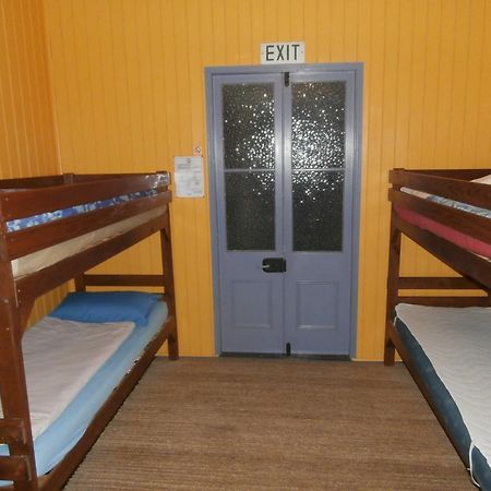 Mango Tourist Hostel Hervey Bay Kamer foto