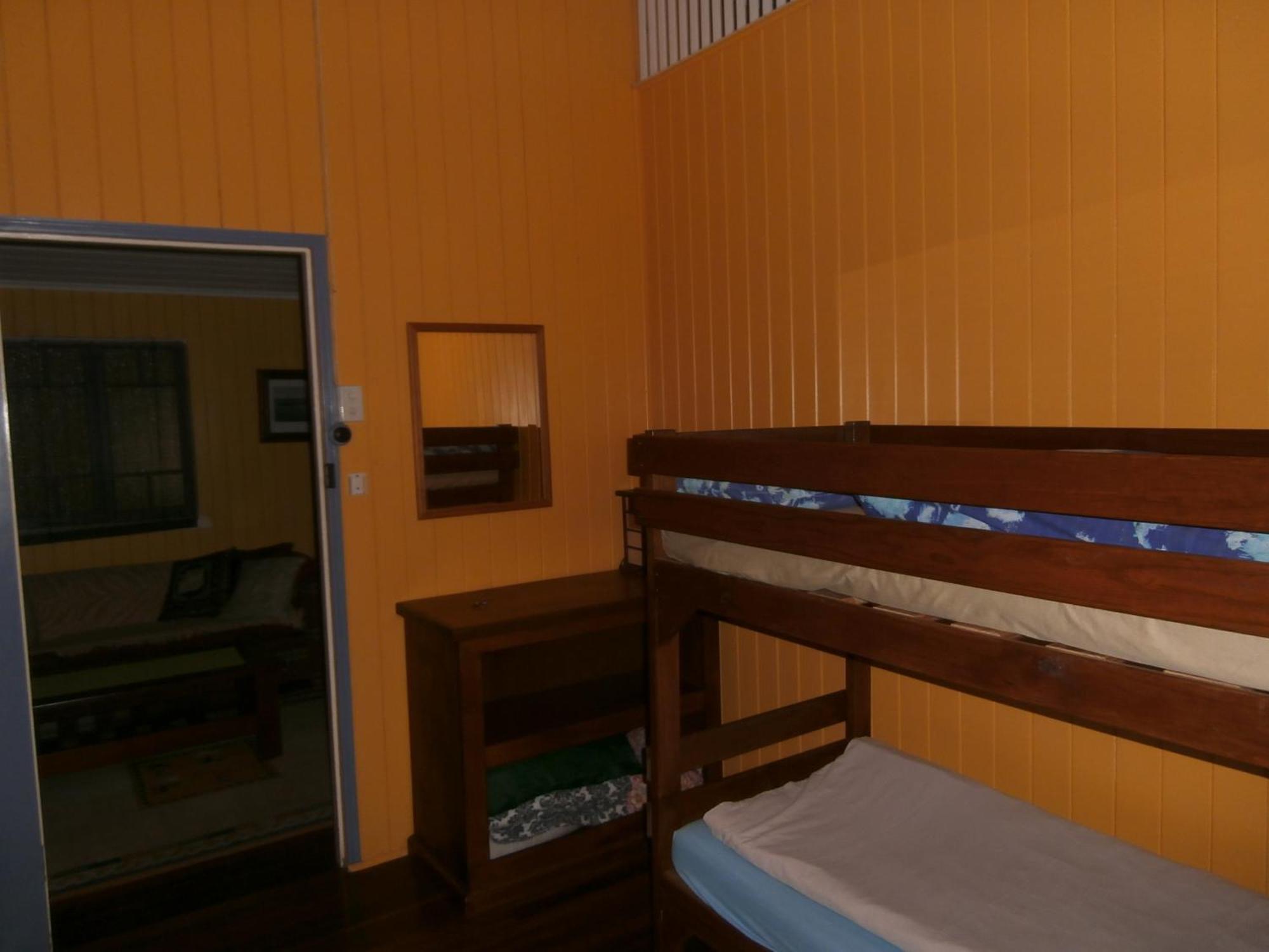 Mango Tourist Hostel Hervey Bay Kamer foto