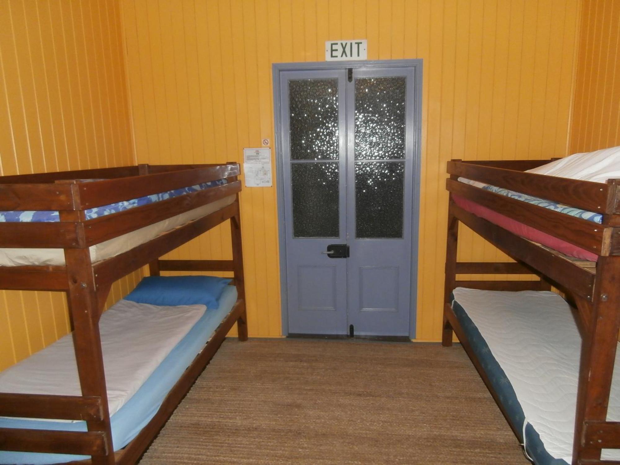 Mango Tourist Hostel Hervey Bay Kamer foto