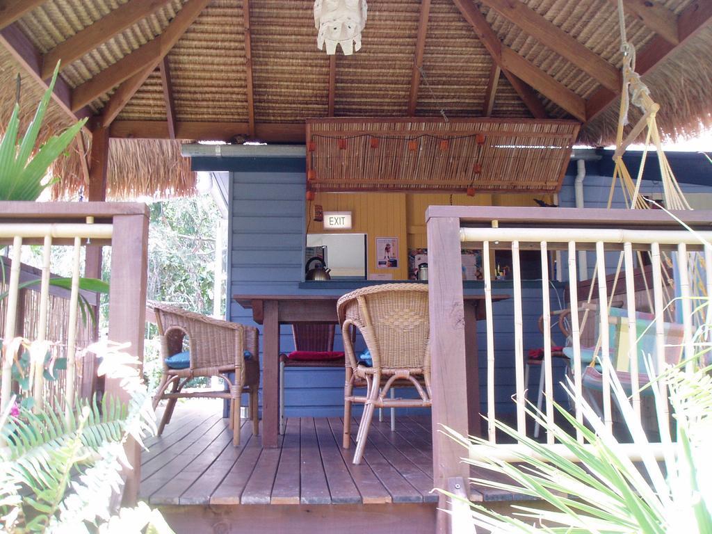 Mango Tourist Hostel Hervey Bay Buitenkant foto